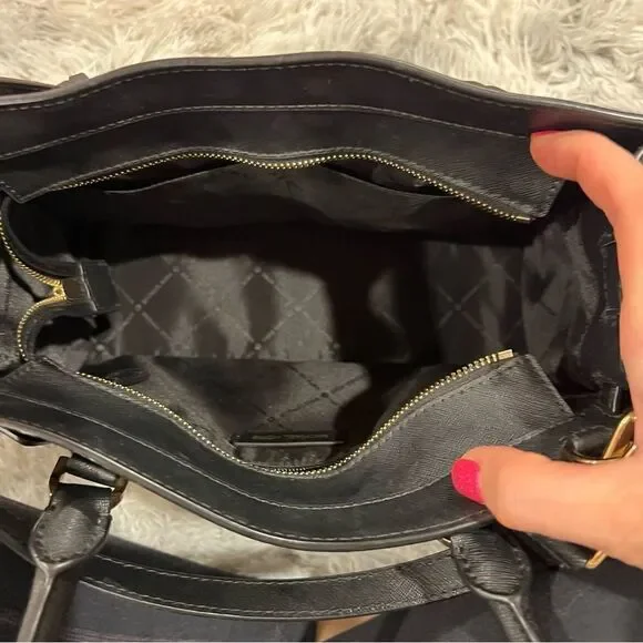 Michael Kors Black Leather Medium East West Dillon Tote w/ cross body strap - Picture 10 of 13